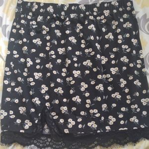 SheIn XL floral skirt